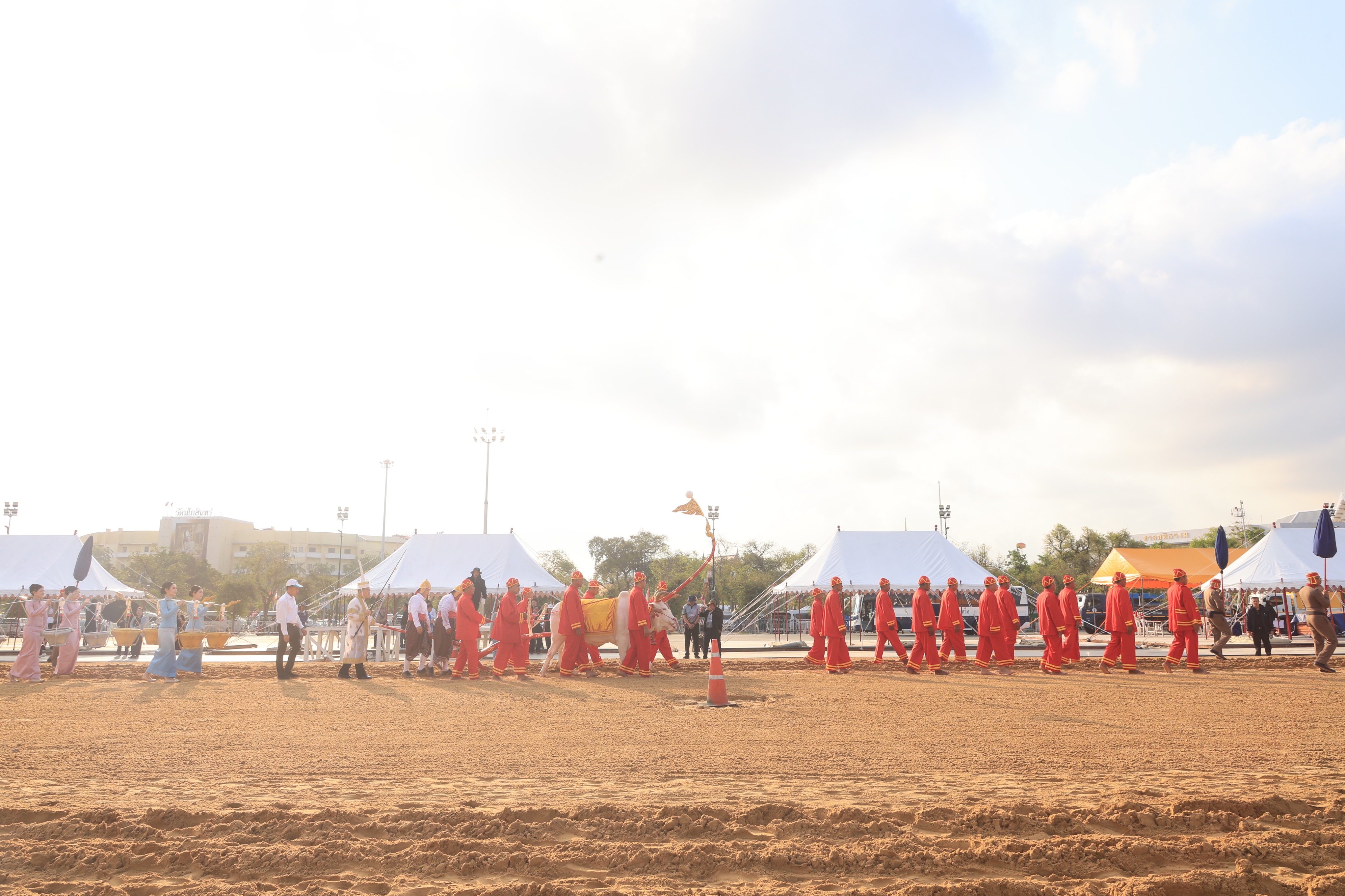 title - ส.ป.ก. ร่วมซ้อมใหญ่ ครั้งที่ 1 พระราชพิธีพืชมงคลจรดพระนังคัลแรกนาขวัญ ประจำปีพุทธศักราช 2569 